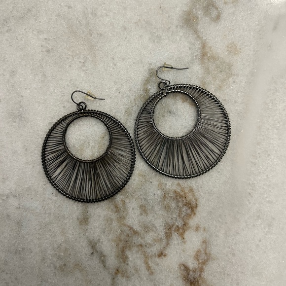 Express Earrings - Picture 1 of 1